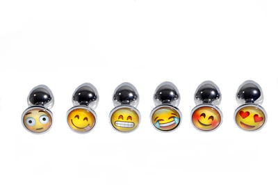 PLUG METALICO EMOJIS TALLA S